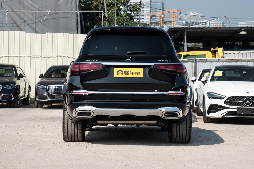 Mercedes-Benz Maybach GLS 2026, фото 6