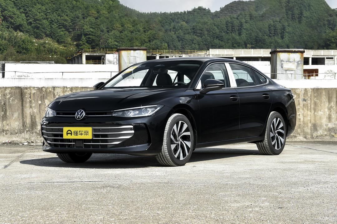 Volkswagen Passat 2026, фото 1