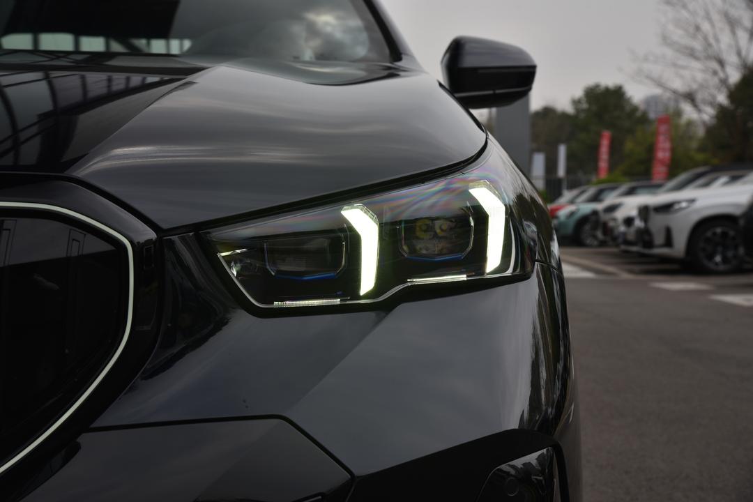 BMW 5 Series 2026, фото 12