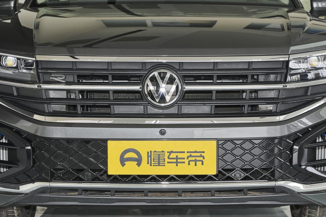 Volkswagen Touareg 2026, фото 10
