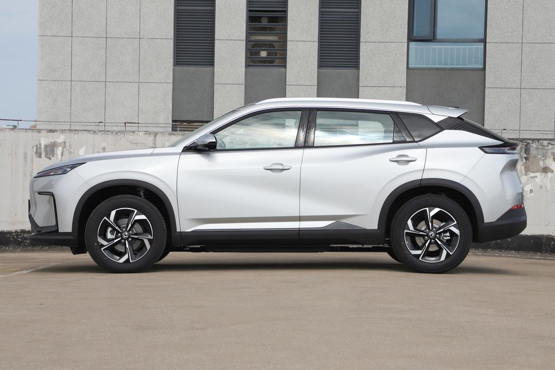 Dongfeng Aeolus L8Y 2026, фото 4