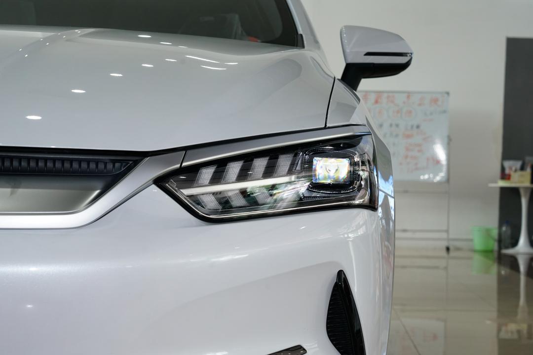 BYD Qin PLUS EV 2026, фото 11
