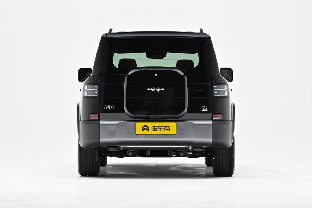 BYD Titan 7 PHEV 2026, фото 6