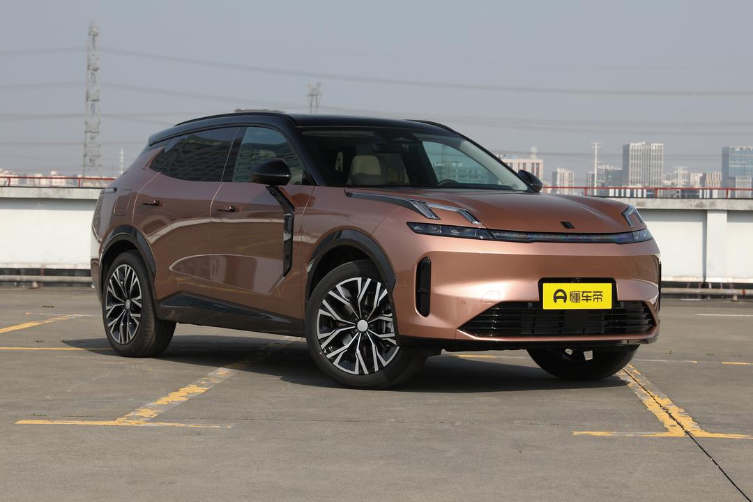 Lynk & Co 08 EM-P 2026, фото 3