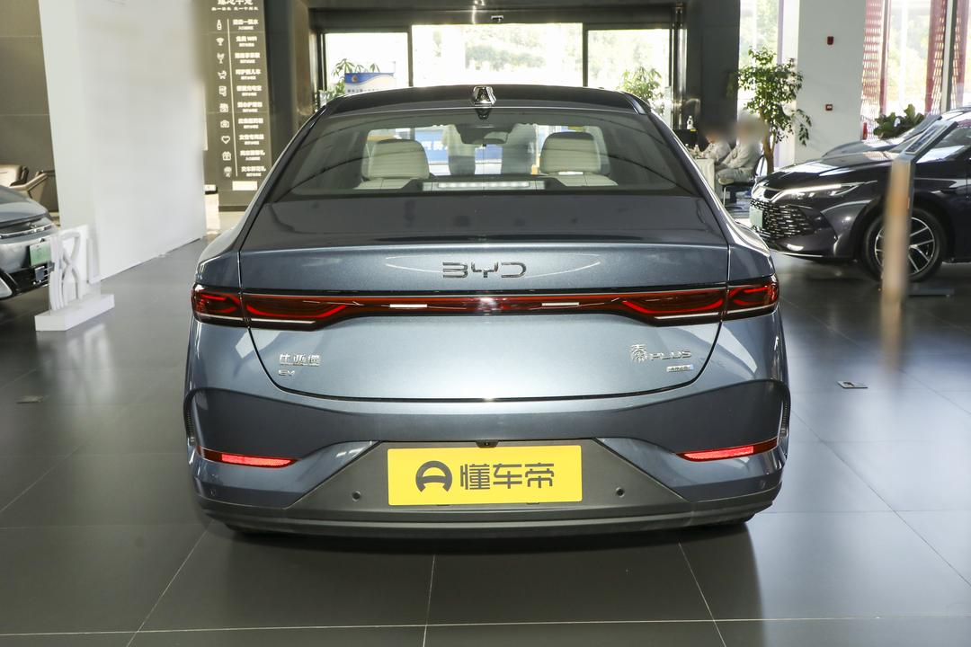 BYD Qin PLUS EV 2026, фото 6