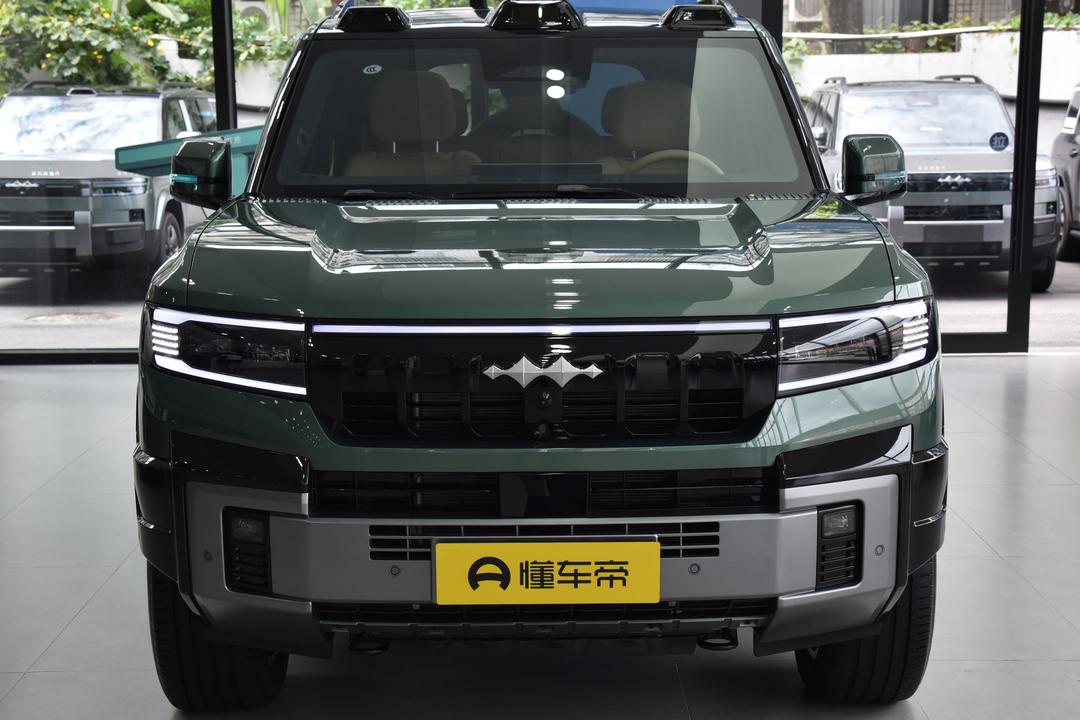 BYD Fangchengbao Leopard 8 2026, фото 12