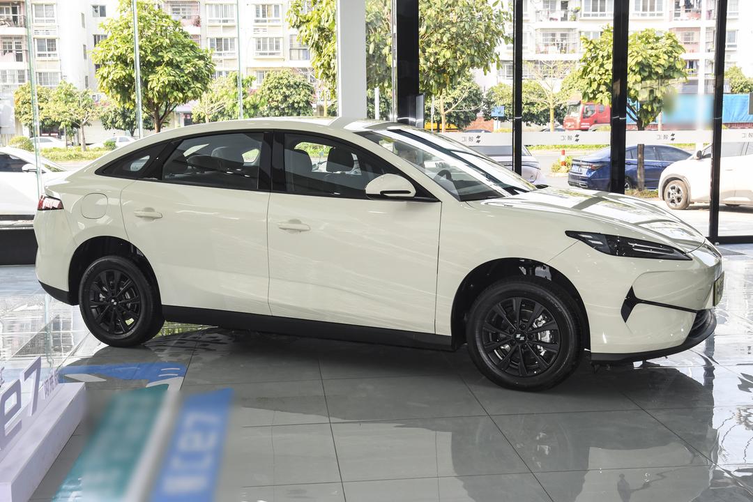 BYD e7 EV 2026, фото 8