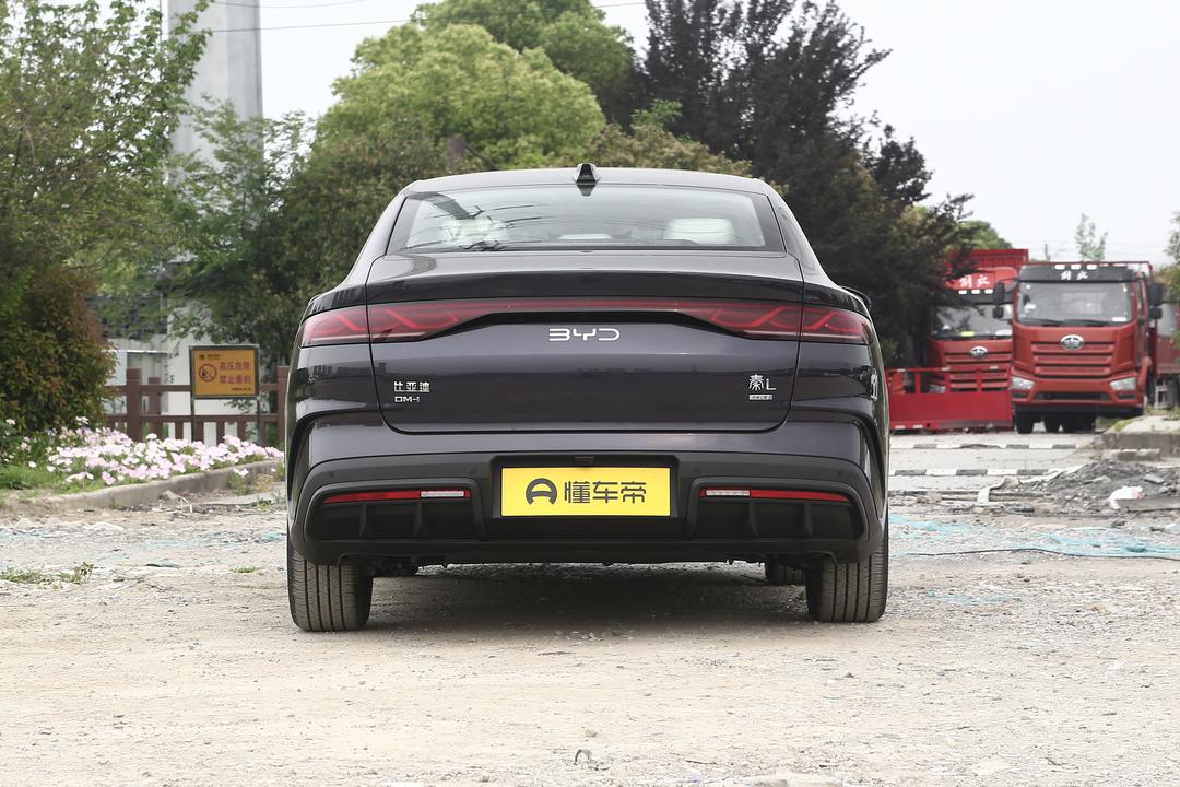 BYD Qin L DM 2026, фото 6
