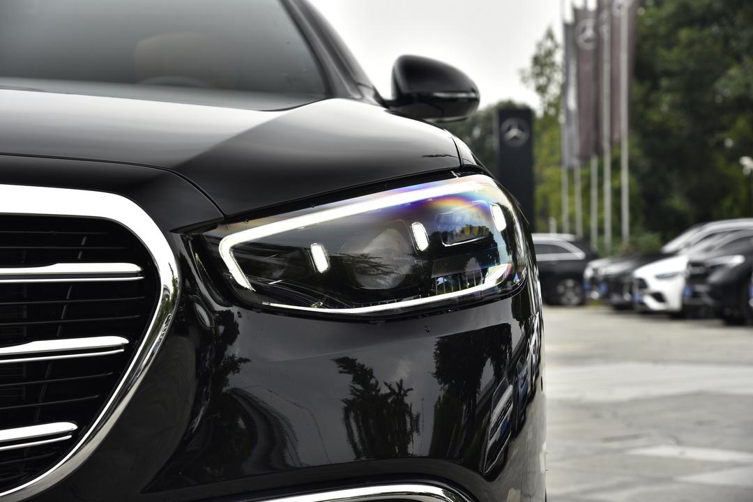 Mercedes-Benz S-Class 2026, фото 12
