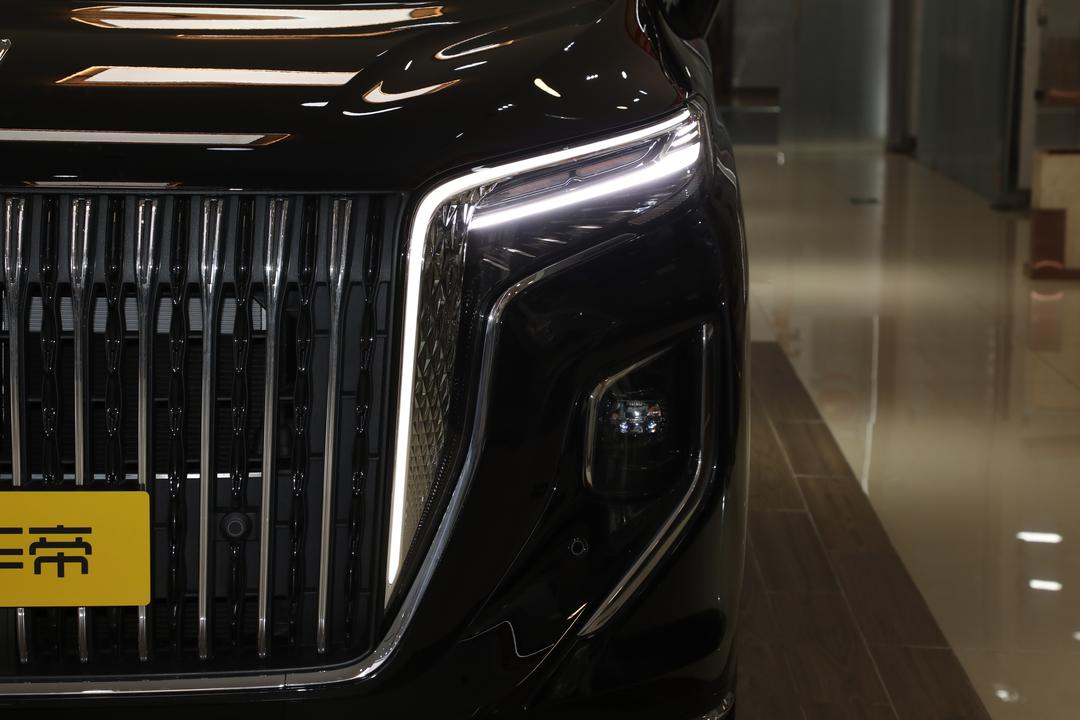 Hongqi HQ9 PHEV 2026, фото 12