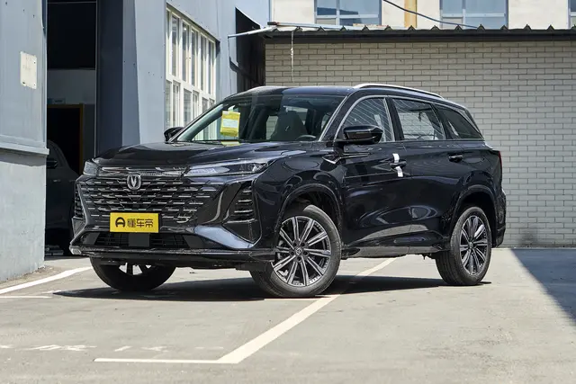 Changan CS75 PLUS 2026 — купить из Китая под заказ