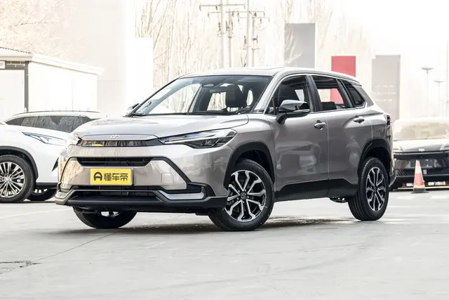 Toyota Frontlander 2026 — купить из Китая под заказ