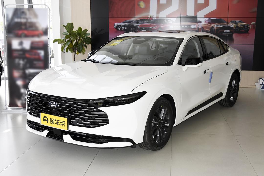 Ford Mondeo 2026, фото 1