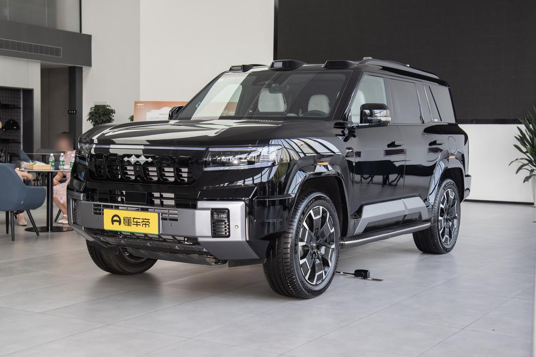 BYD Fangchengbao Leopard 8 2026, фото 1