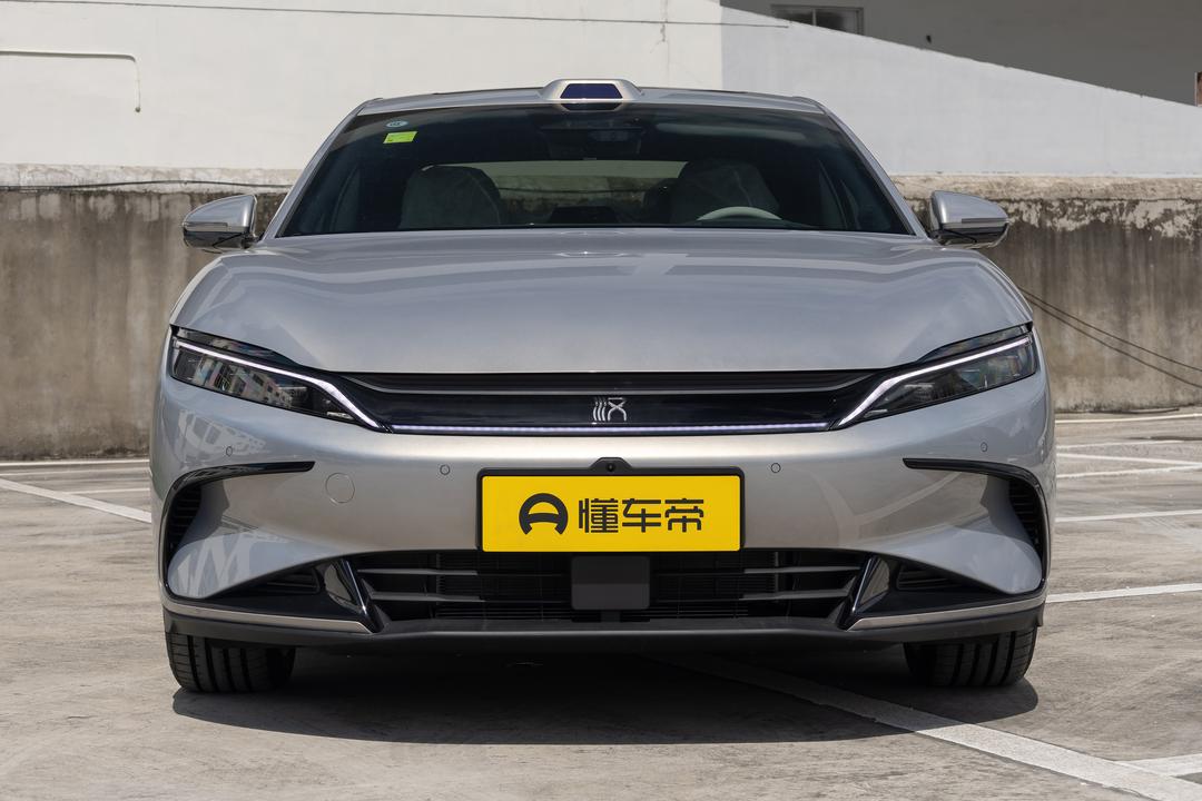 BYD Han DM 2026, фото 12