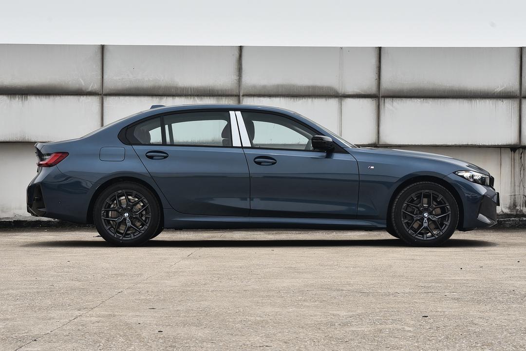 BMW 3 Series 2026, фото 8