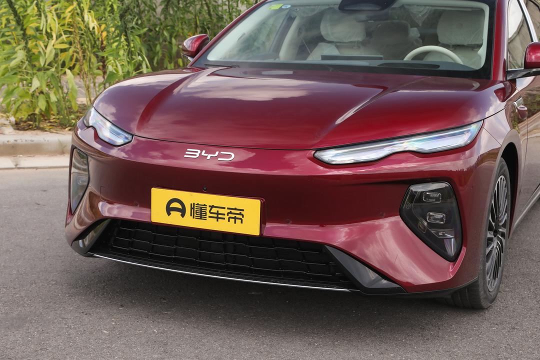 BYD Seal 08 EV 2026, фото 9