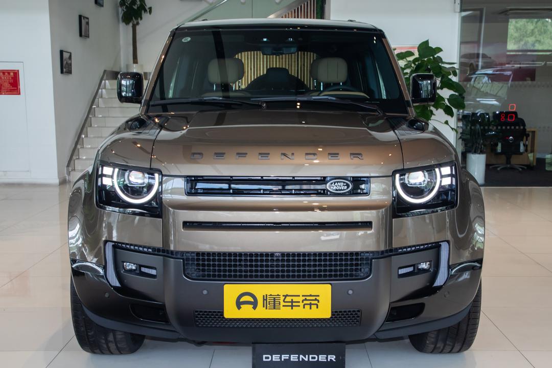 Land Rover Defender 2026, фото 12