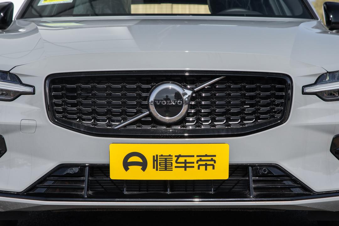 Volvo V60 2026, фото 10