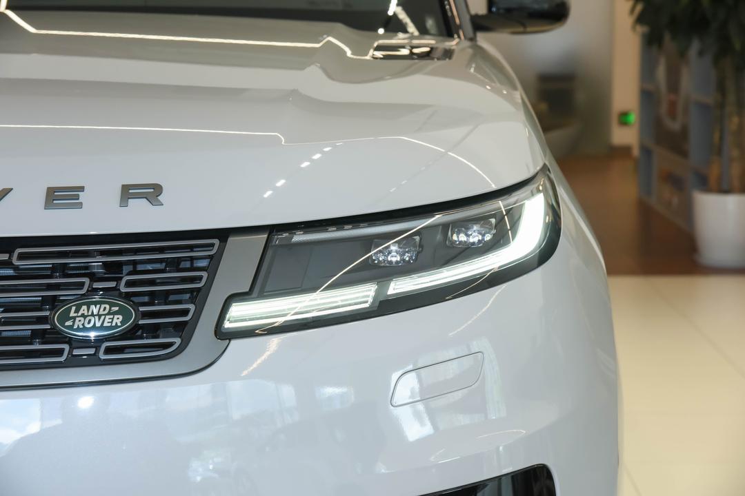 Land Rover Range Rover Sport 2026, фото 12