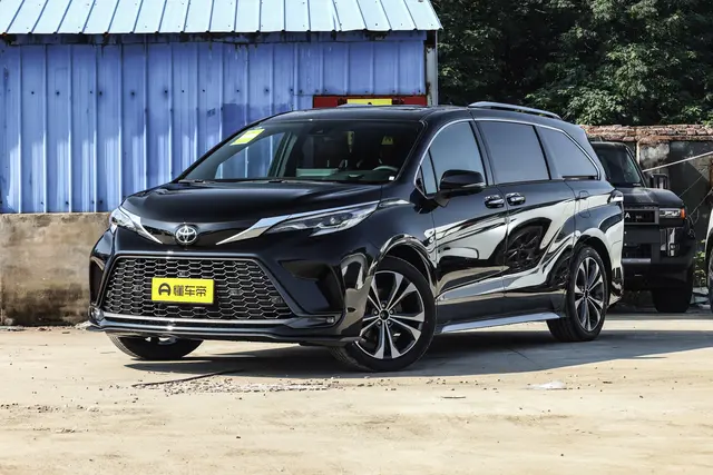 Toyota Granvia 2026 — купить из Китая под заказ