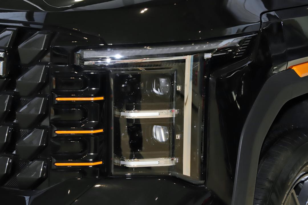 Maxus Interstellar X SUV 2026, фото 12