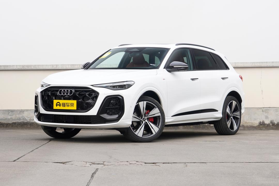 Audi Q5L 2026, фото 1
