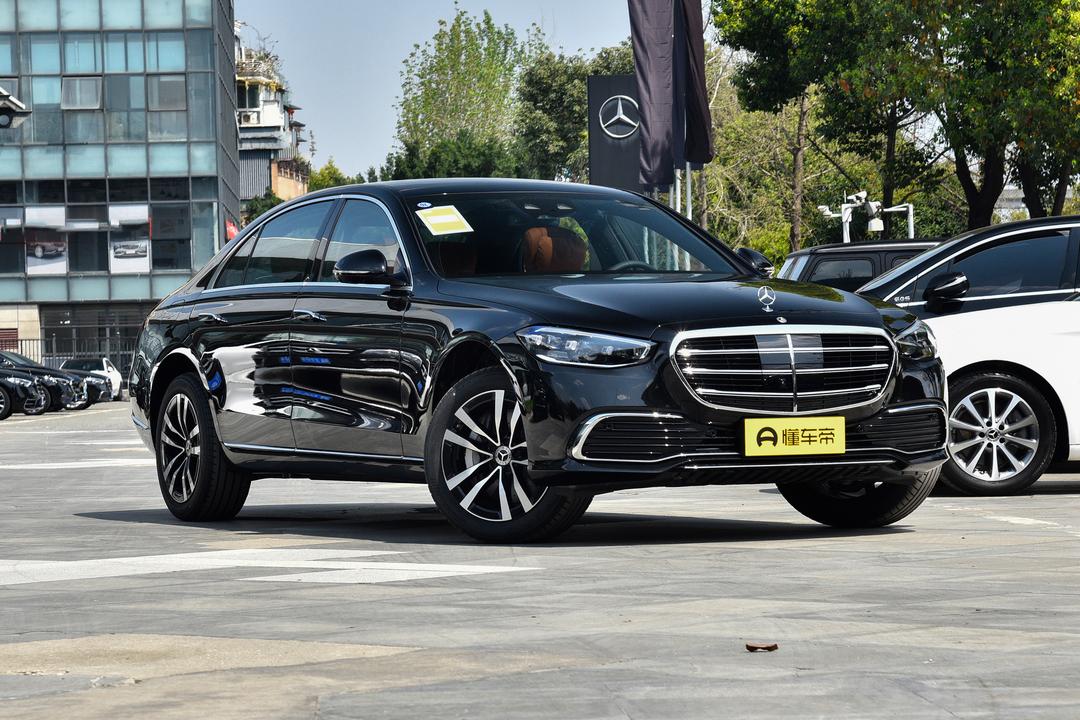 Mercedes-Benz S-Class 2026, фото 3