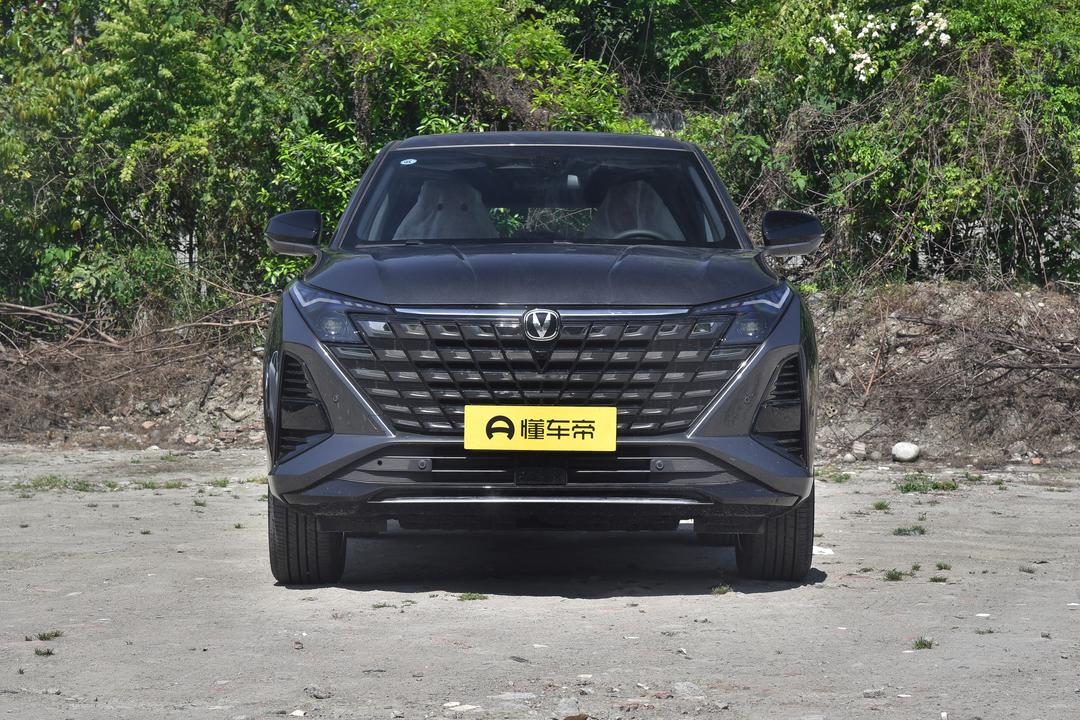 Changan UNI-Z PHEV 2026, фото 2