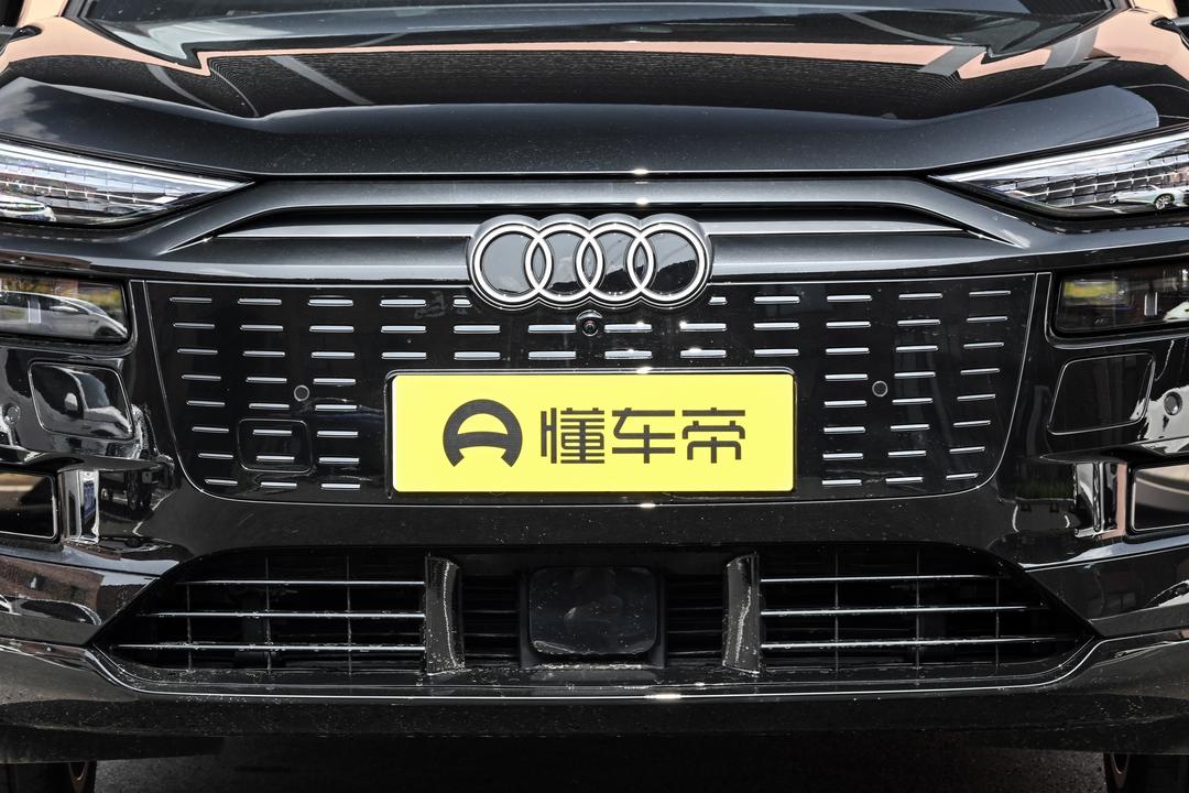 Audi Q6L e-tron 2026, фото 10