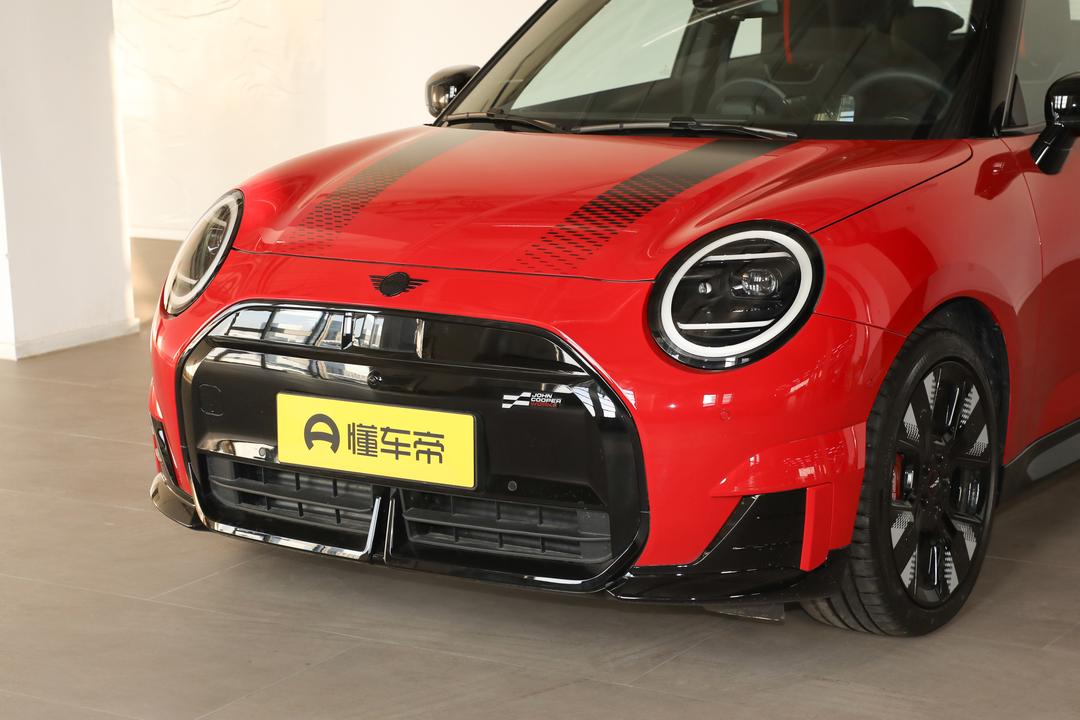 MINI JCW EV 2026, фото 9