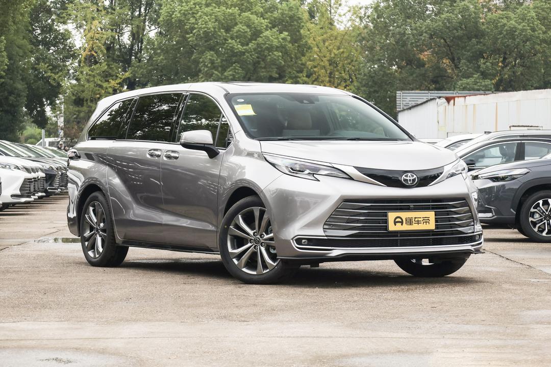 Toyota Sienna 2026, фото 3