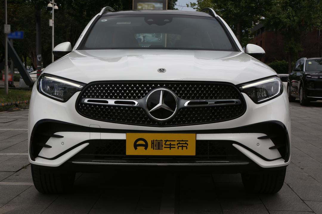 Mercedes-Benz GLC-Class 2026, фото 12