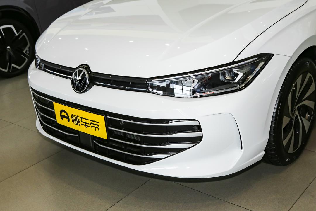 Volkswagen Passat 2026, фото 9