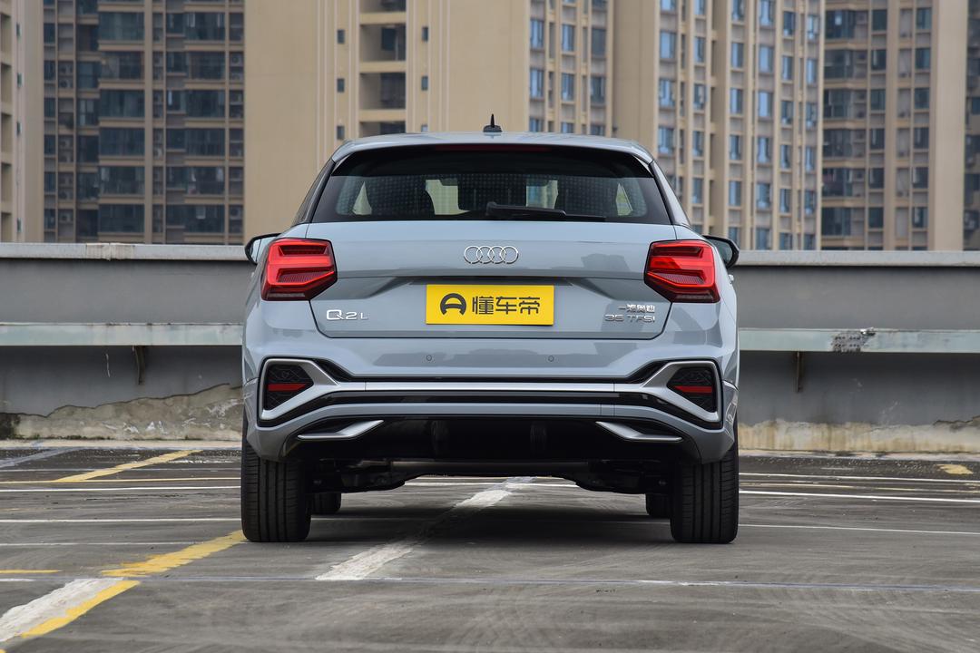 Audi Q2L 2026, фото 6