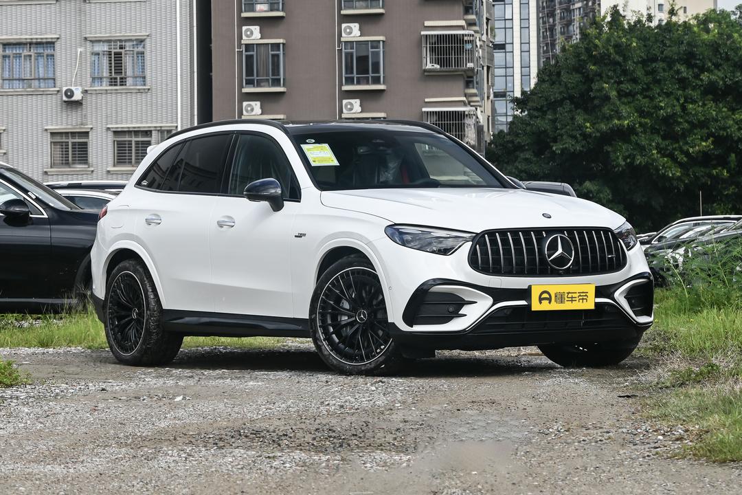 Mercedes-Benz GLC AMG 2026, фото 3
