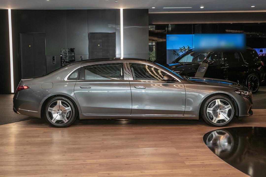 Mercedes-Benz Maybach S-Class 2026, фото 6