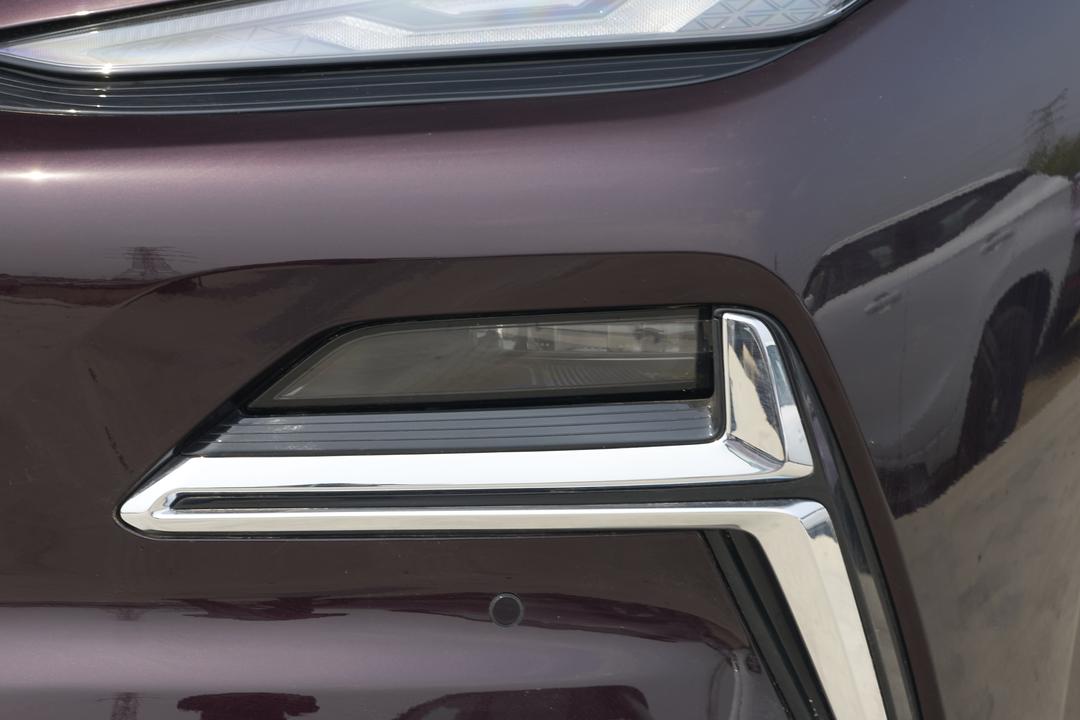 Geely Starlight 8 PHEV 2026, фото 13