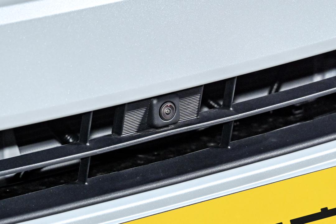 Toyota Frontlander 2026, фото 15
