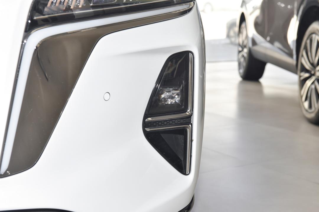 Hongqi H7 PHEV 2026, фото 11