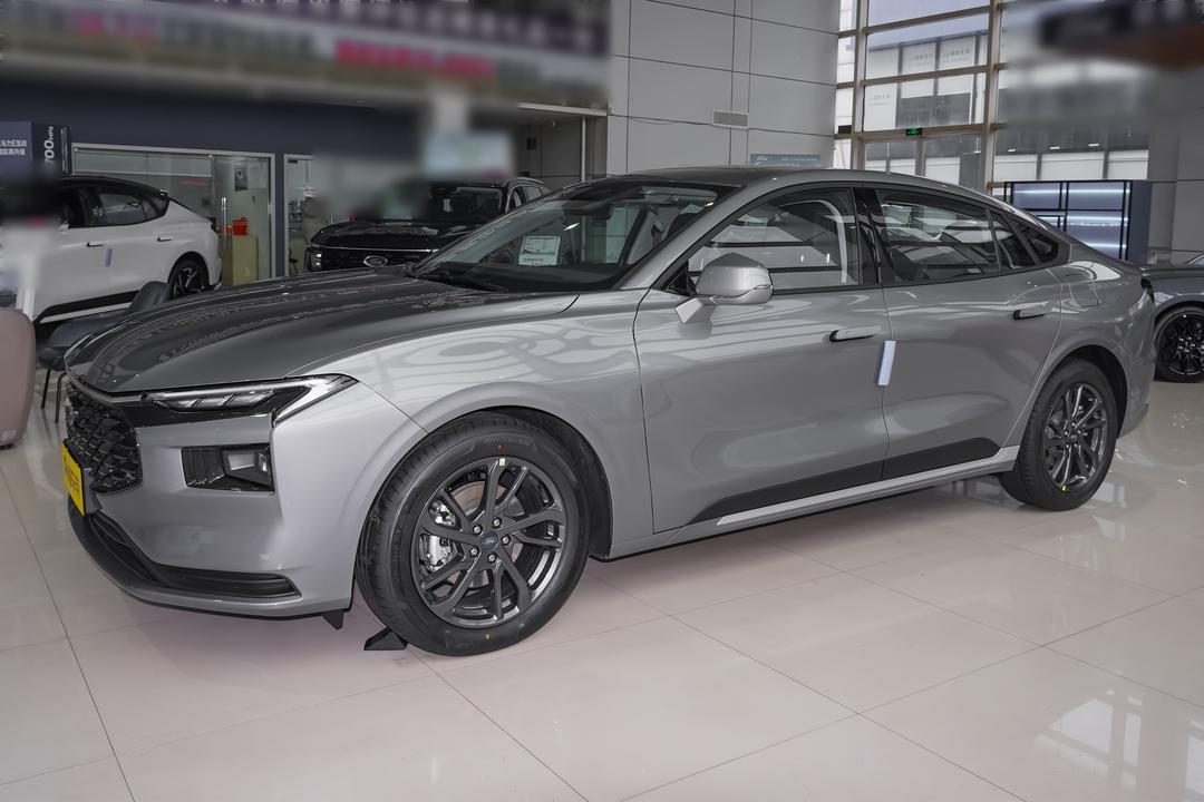 Ford Mondeo 2026, фото 4