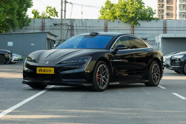 BYD Yangwang U7 EV 2026 — купить из Китая под заказ