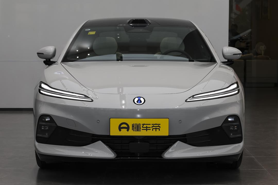 Denza Z9S EV 2026, фото 12