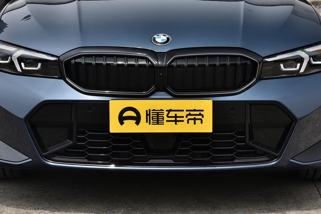 BMW 3 Series 2026, фото 10