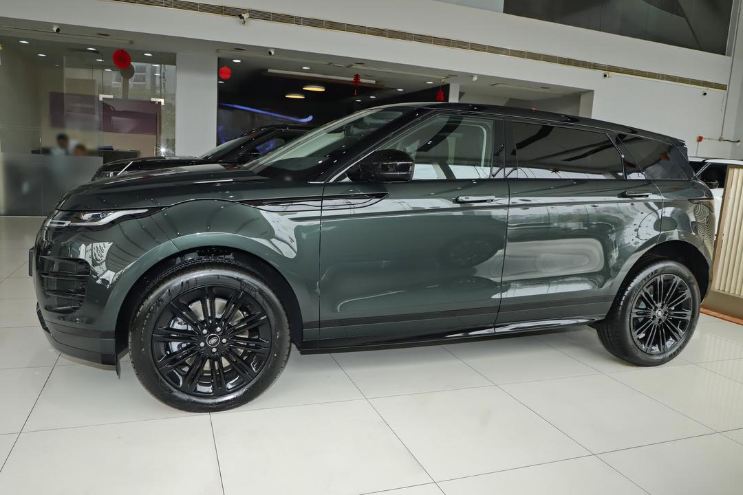 Land Rover Range Rover Evoque 2026, фото 4