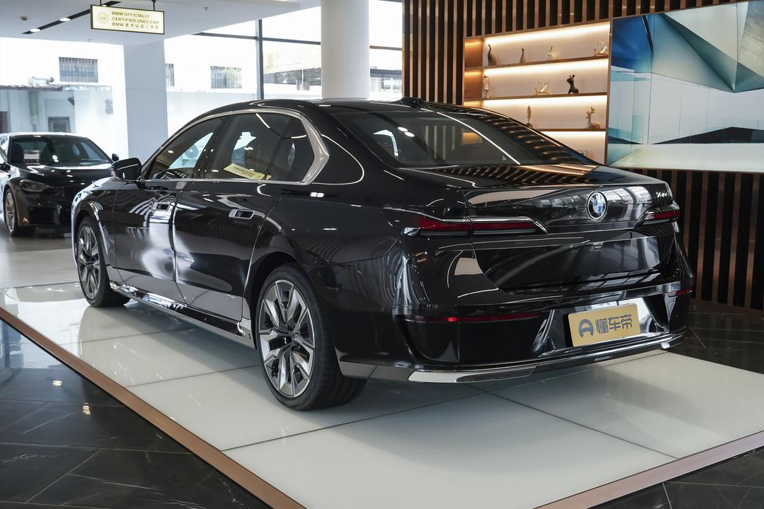 BMW 7-Series 2026, фото 5