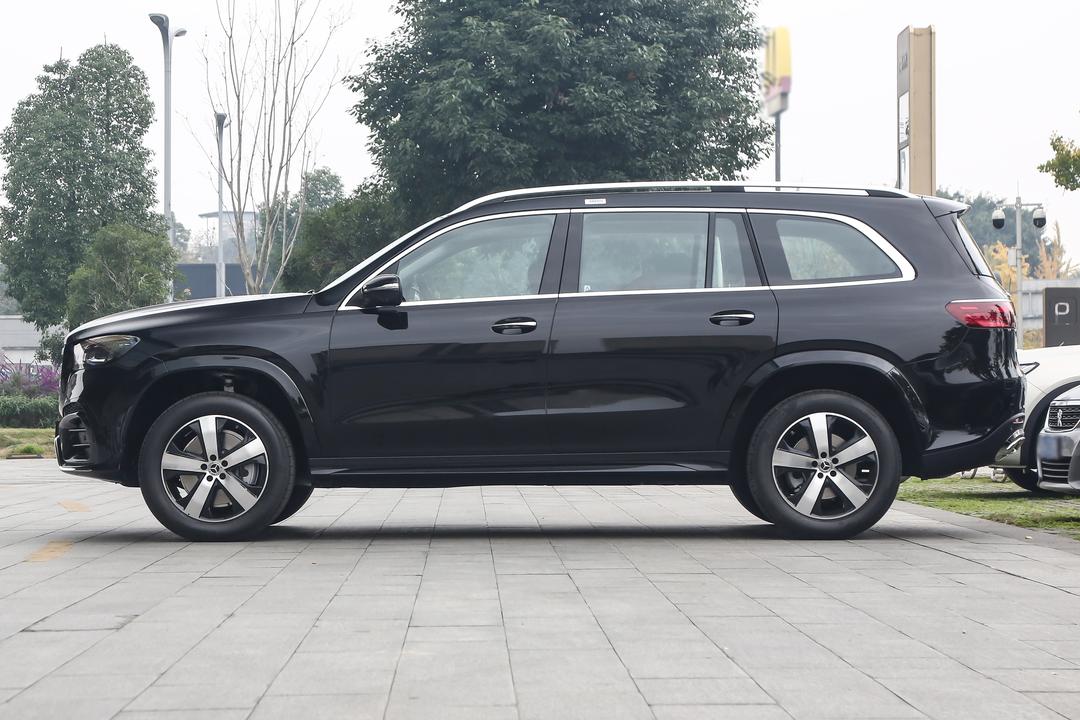 Mercedes-Benz GLS 2026, фото 4