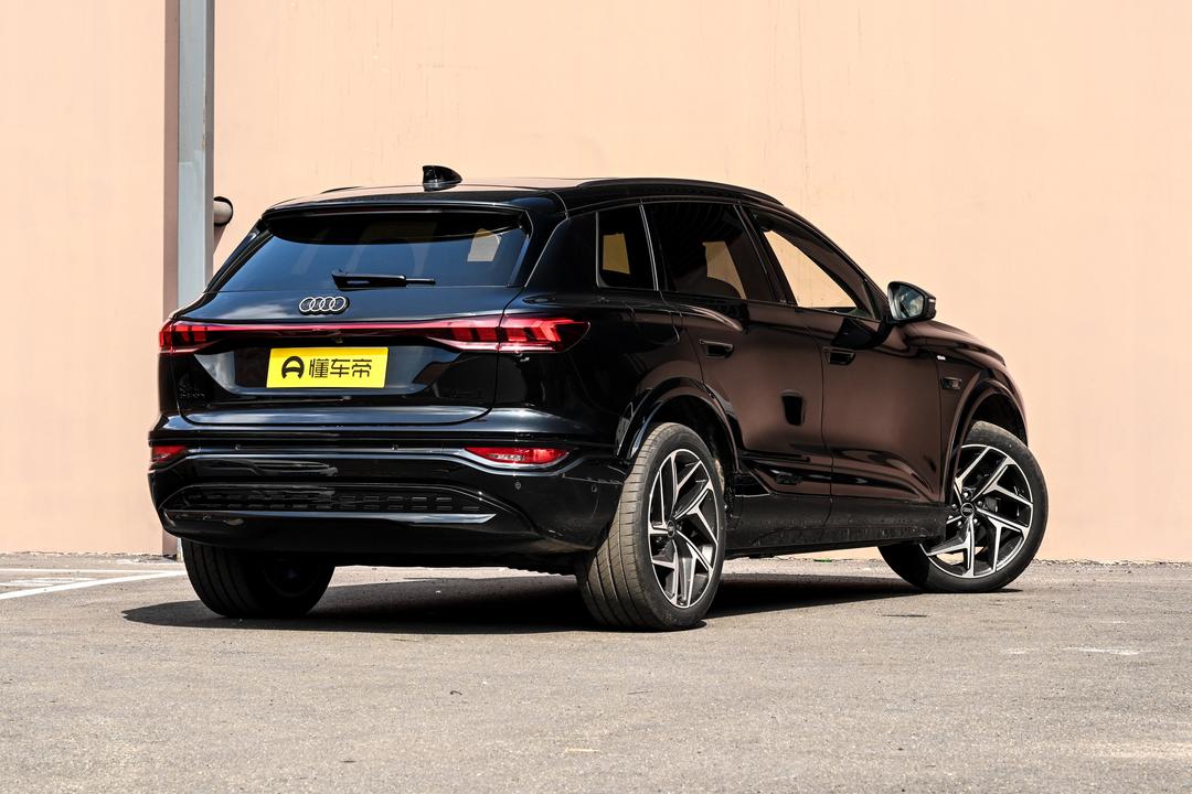 Audi Q6L e-tron 2026, фото 7