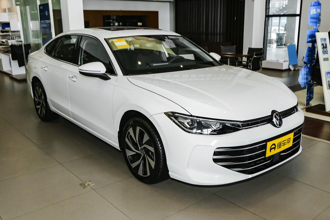 Volkswagen Passat 2026, фото 3