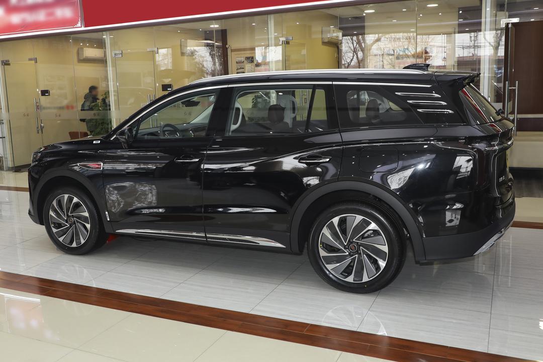 Hongqi HS7 PHEV 2026, фото 4